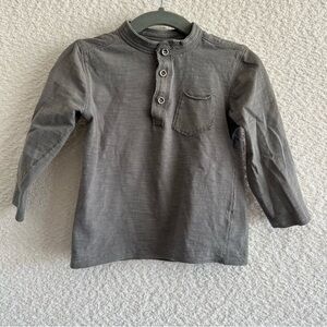 Zara Toddler Long Sleeve Gray Henley Shirt Front Pocket‎ Size 18-24 Months